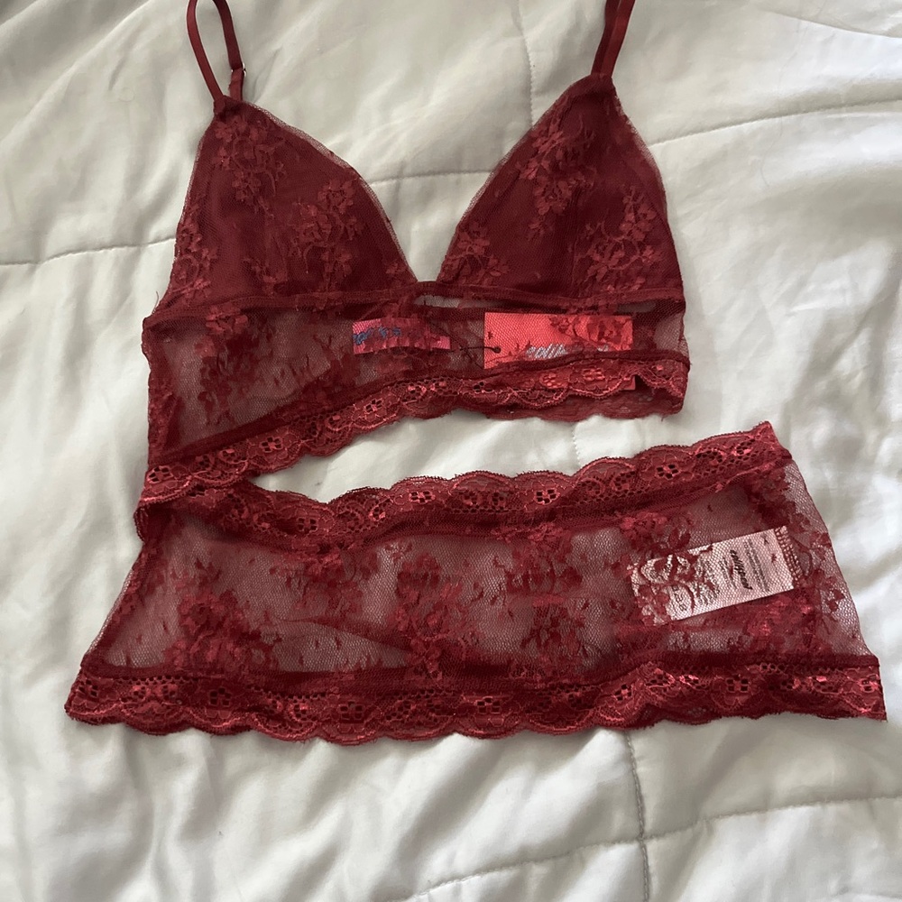 Cutout Sheer Lace Tank Top-Edikted